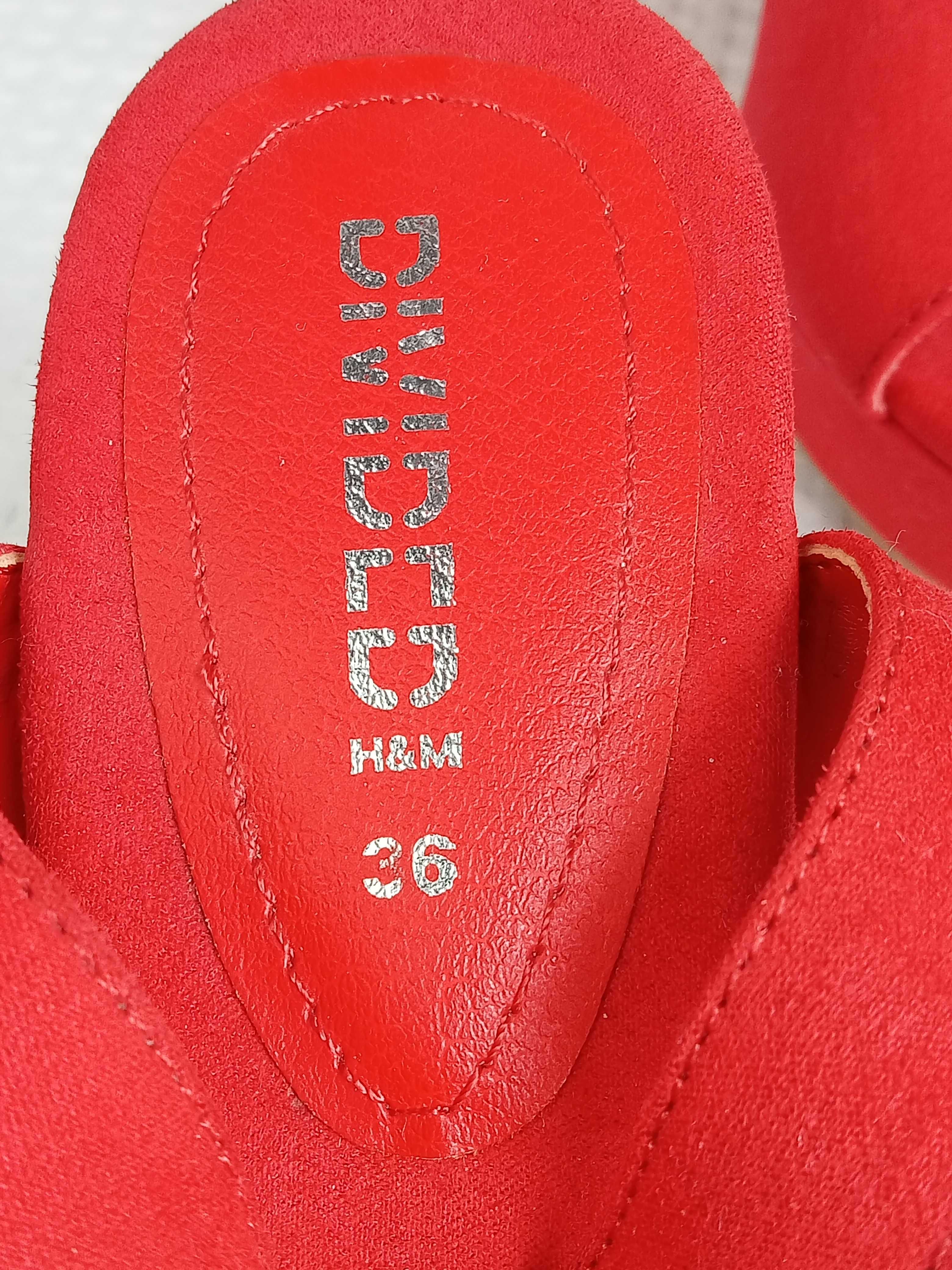 sandały sandałki czerwone zamszowe H&M DIVIDED