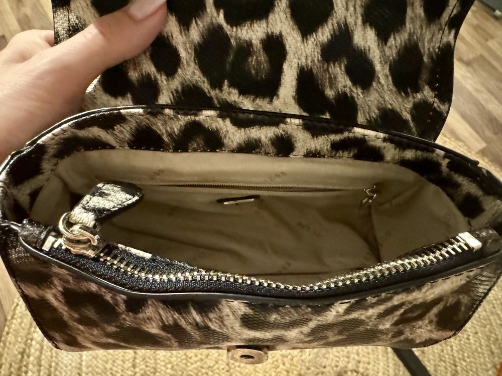 Guess torebka unikat panterka skóra węża cudna wymiary : 20 x15 x9.