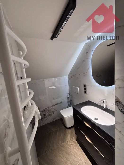 Продаж автономного будинку в котеджному містечку SoHo Town