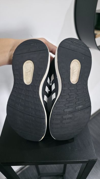 Adidasy Adidas rozmiar 33,5 Wkładka 21,5 cm