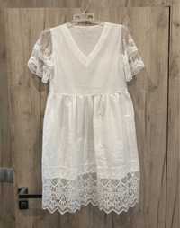 Biała sukienka z dekoltem V , koronkowa