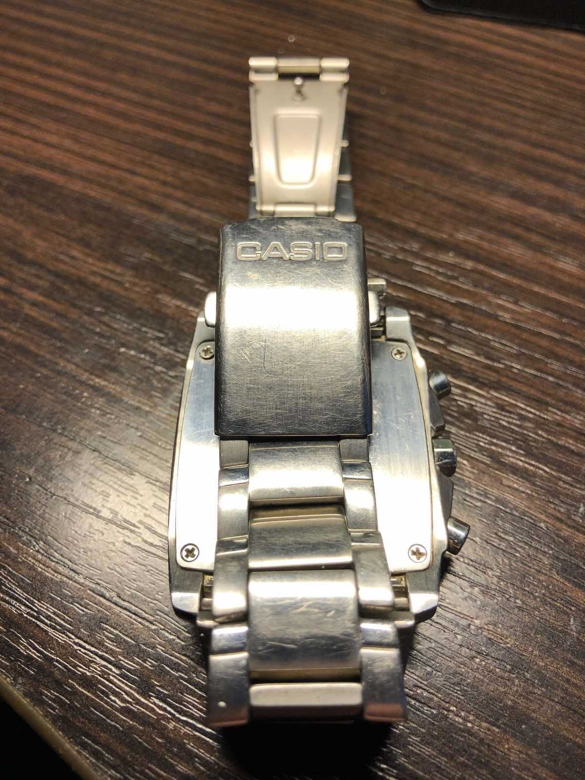 Годинник CASIO EF-509