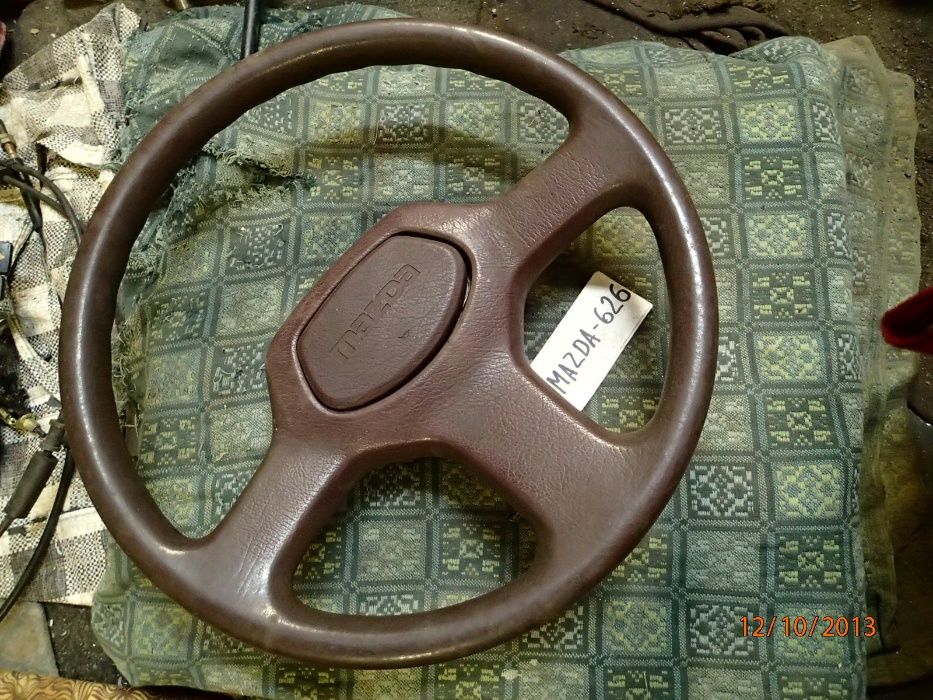 Рулевая рейка колонка колесо на Mazda Mitsubishi Skoda
