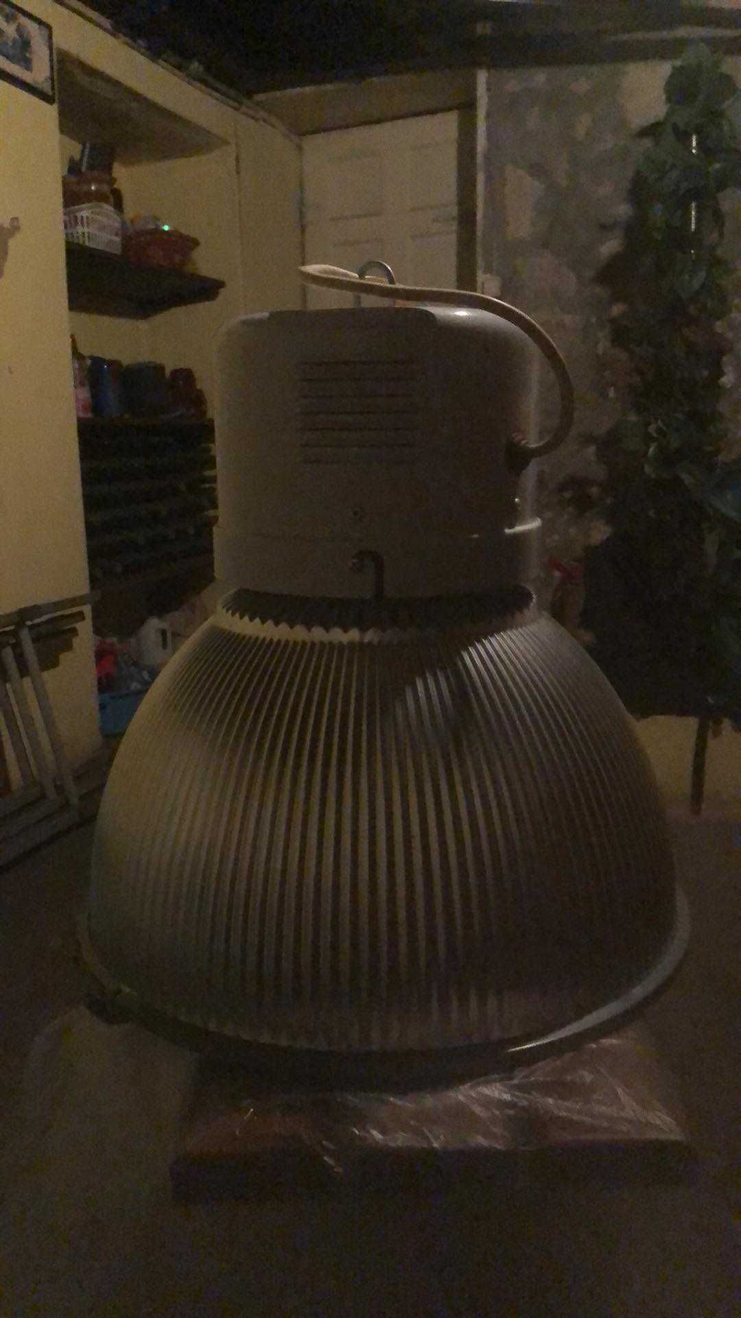 2 lampadas de fabrica 50cm 600 w
