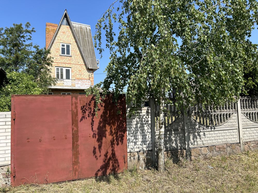 Будинок біля річки і лісу від власника