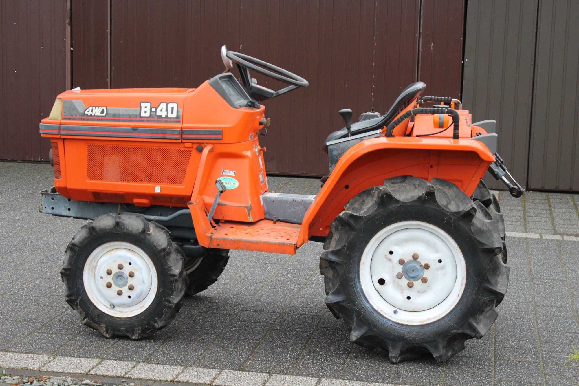 Traktorek KUBOTA   4X4 , Dowóz,Super Stan !