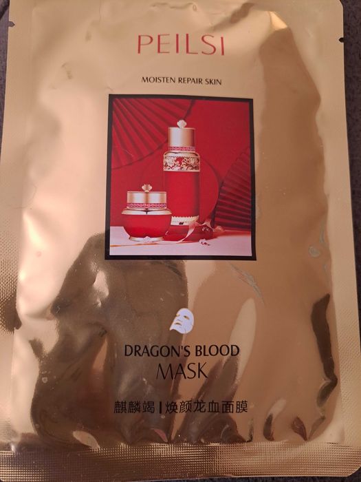 Maska w płachcie smocza krew