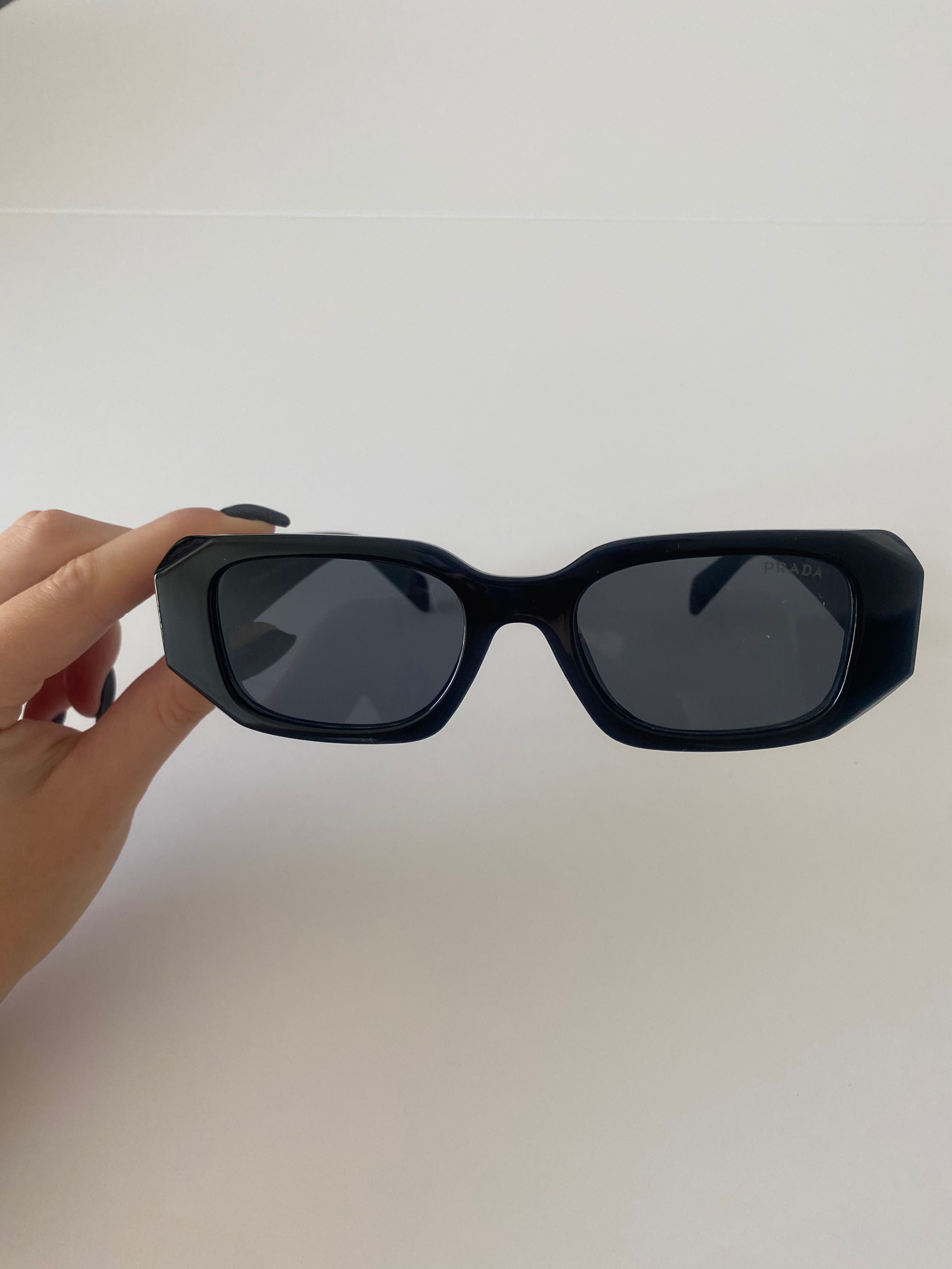 Okulary przeciwsłoneczne PRADA małe czarne eleganckie kwadratowe