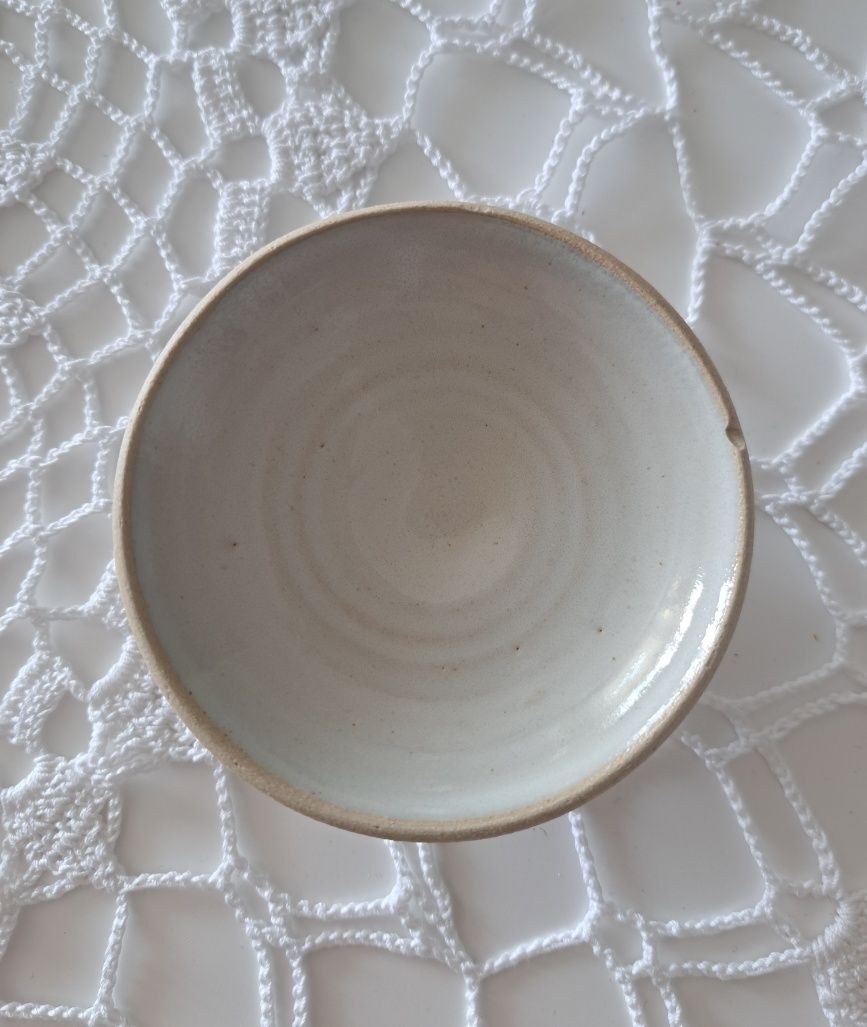 Zestaw kubków ceramicznych z talerzem (handmade)
