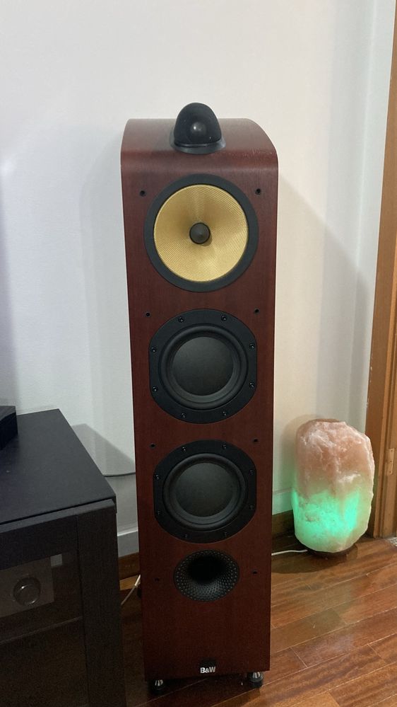 Colunas Bowers & Wilkins B&W 703