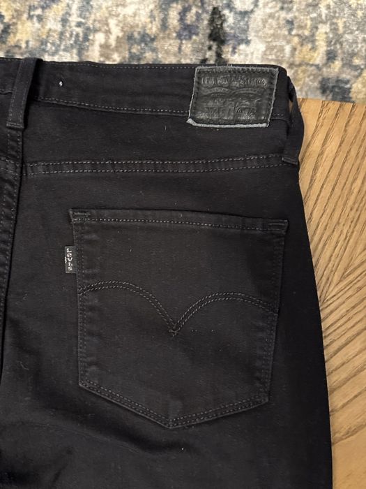 Джинсы Levis 32 р идеальное состояние