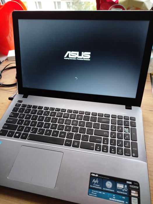 Asus X550C i3-2365M/8GB/HD3000
