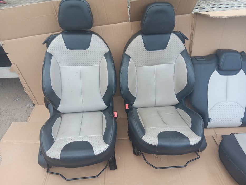 Citroen DS3 fotel fotele kanapa boczki skóra skórzane podłokietnik EU