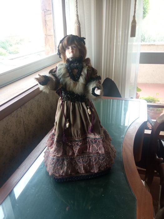 Boneca autómato séc. XX