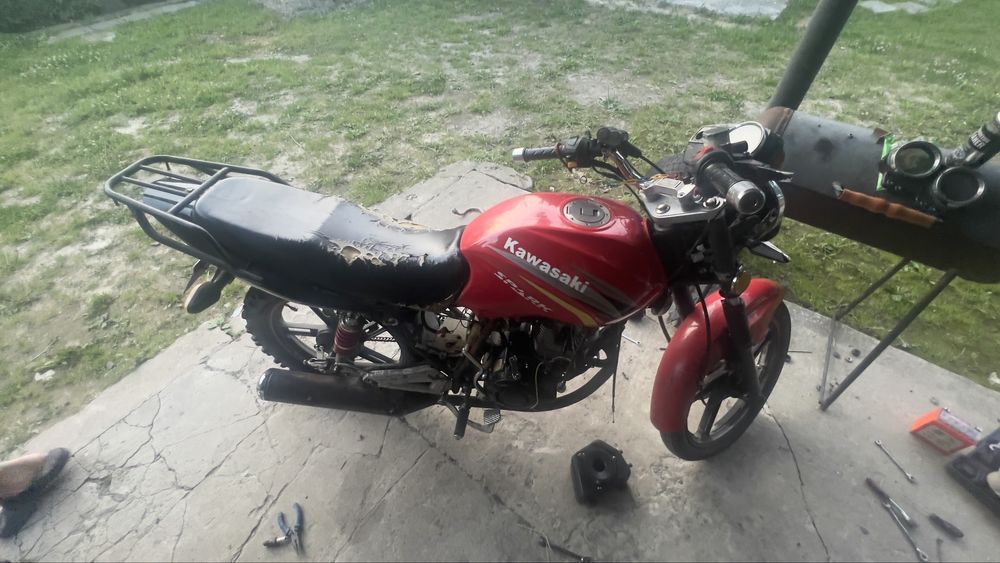Продаю спарк 200