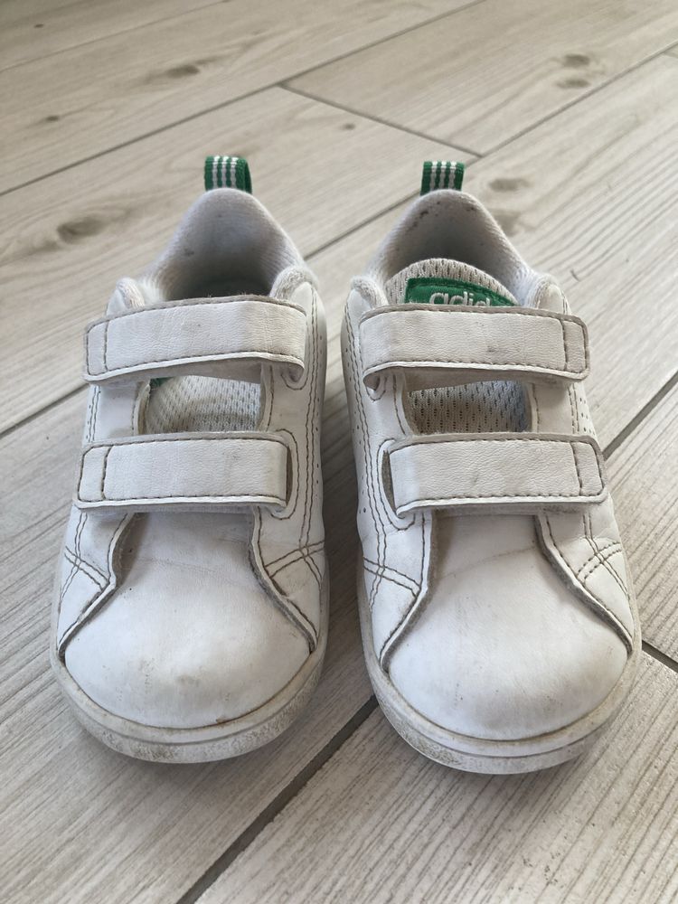Кроссовки белые Adidas, размер 23, по стельке 14 см