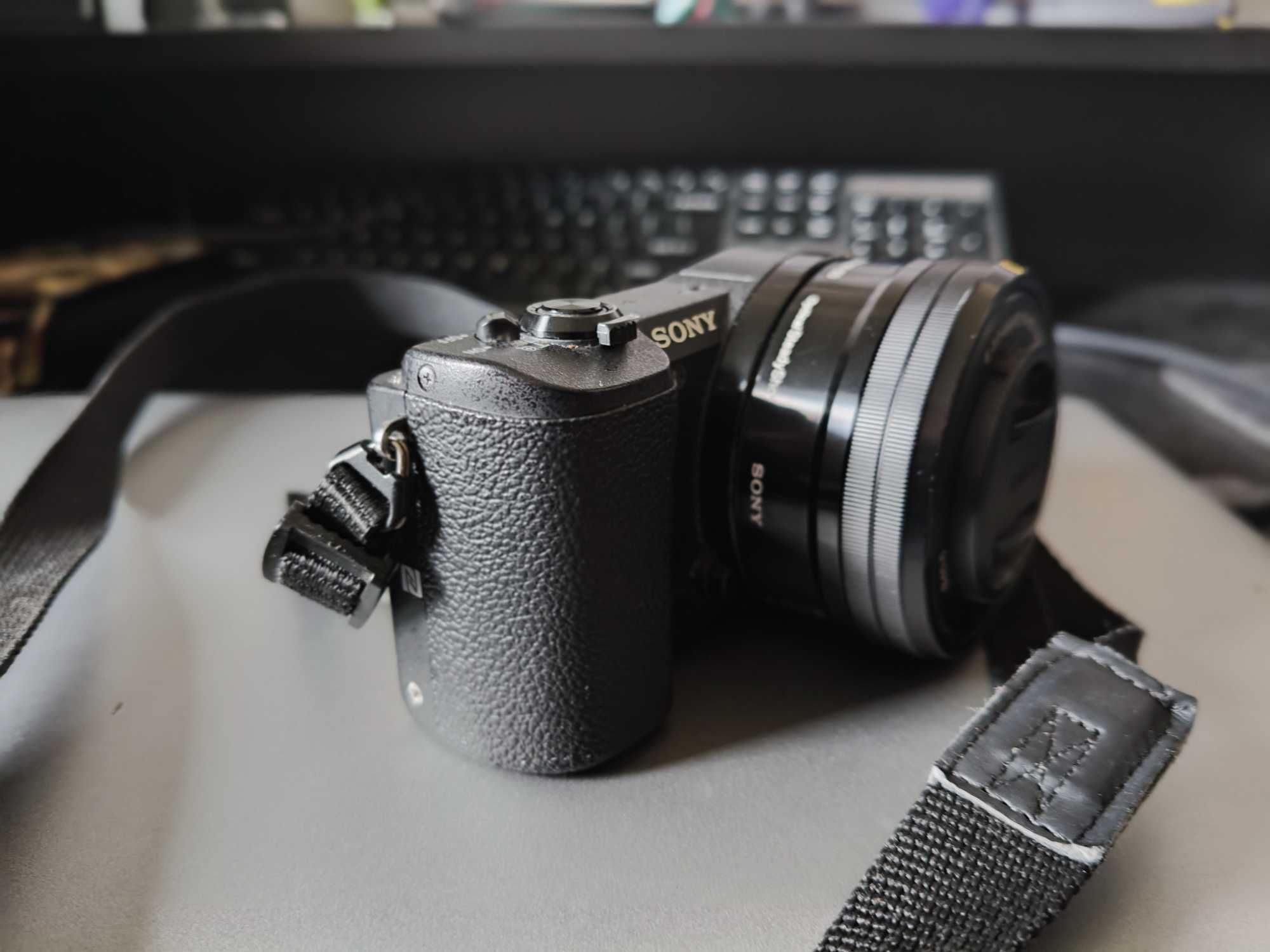 Sony Alpha A5100 + obiektyw Samyang + dodatki