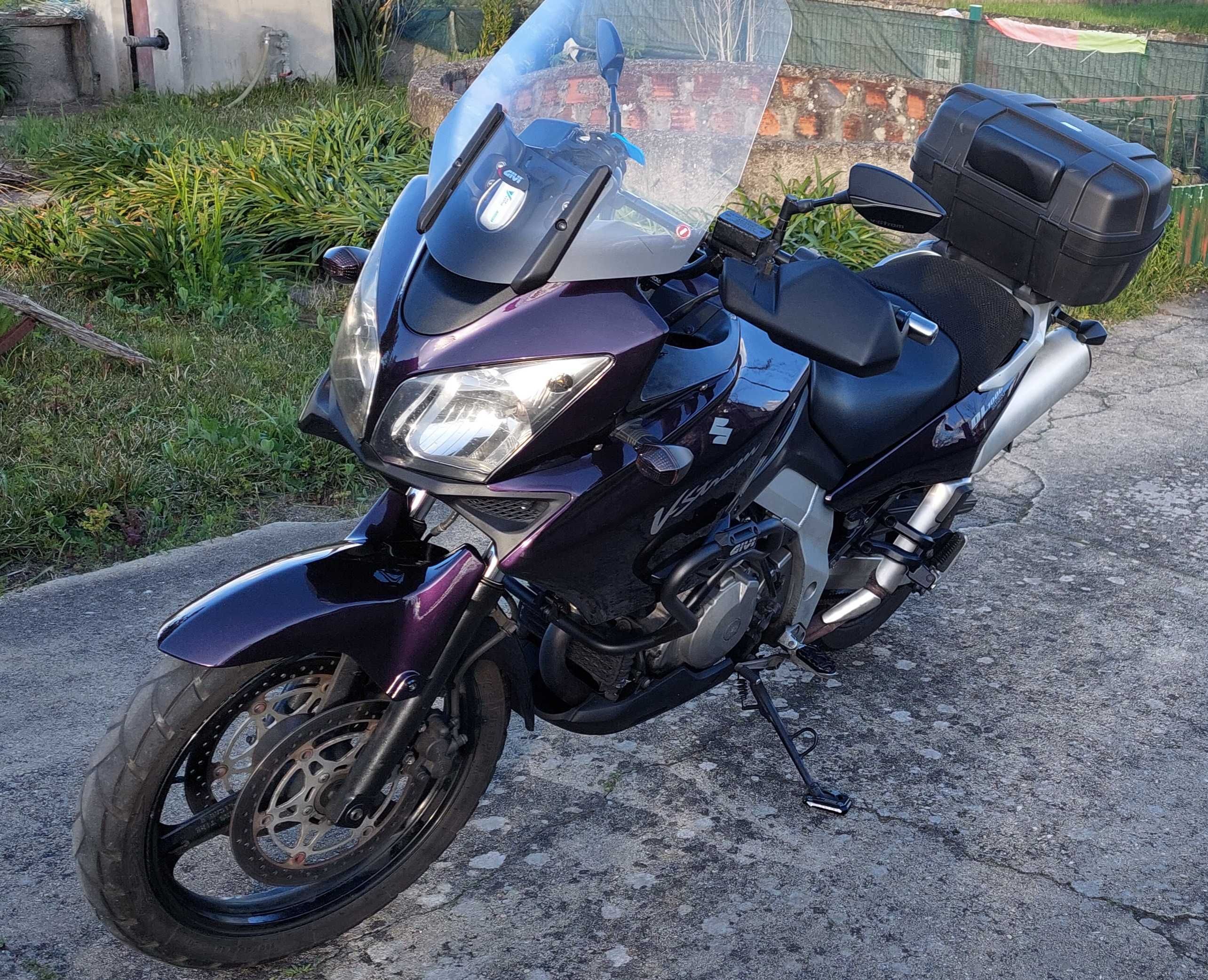 Suzuki v-strom DL 1000 ano 2004