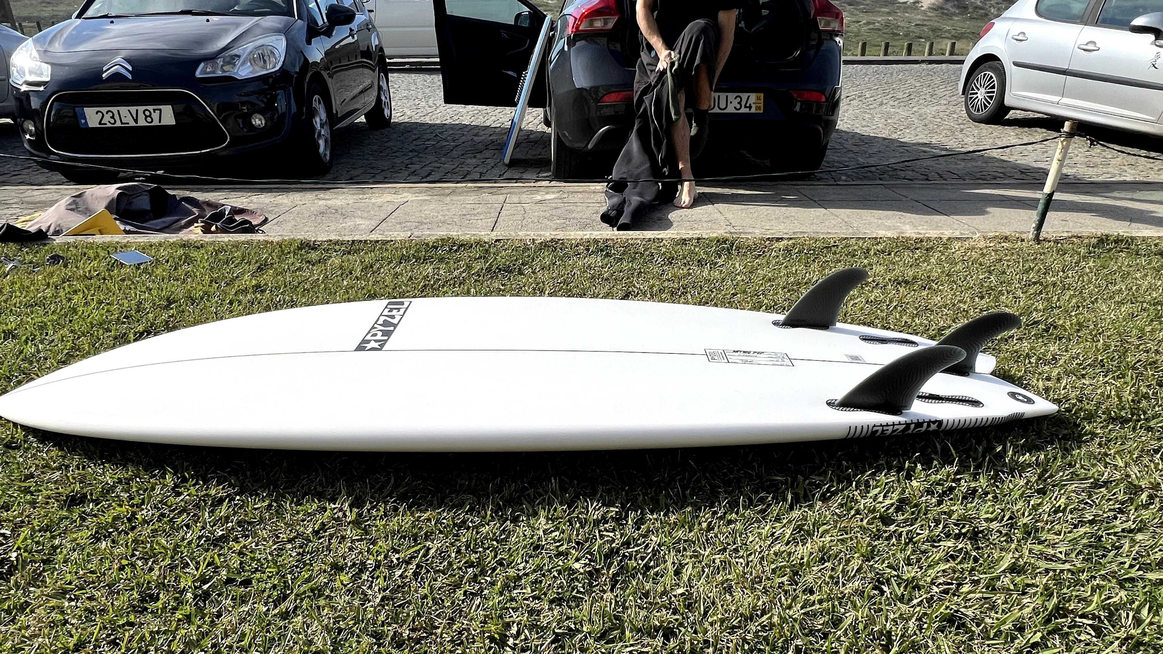 Prancha de Surf Pyzel - Astro Pop, 5' 11''