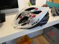 Capacete Met para senhora
