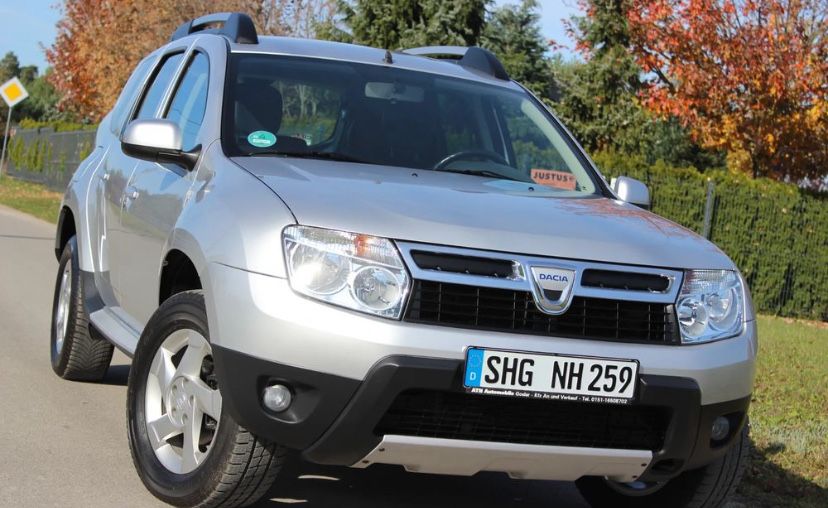 Dacia Duster 2010 бензин 1.6 Передній привод
