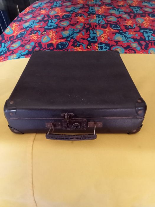 Mala antiga muito bom estado