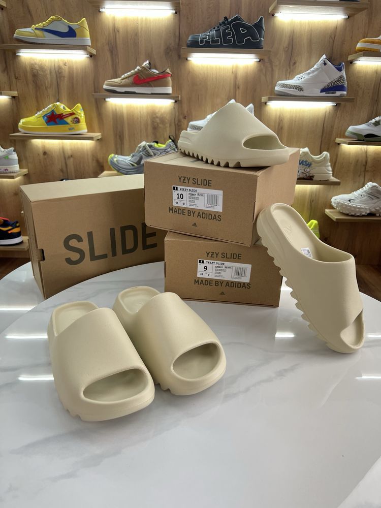 Тапочки Adidas Yeezy Slide Bone