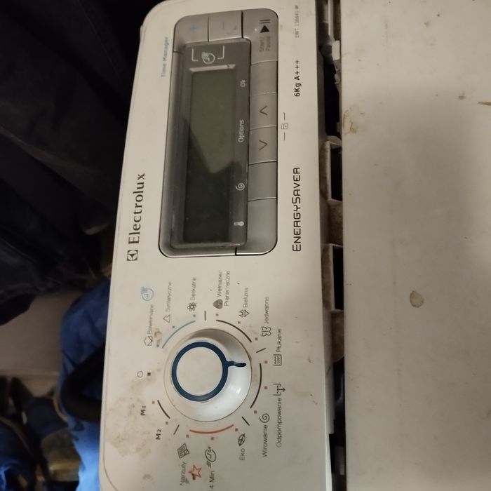 Вертикальная стиралка Electrolux на запчасти. Донор.