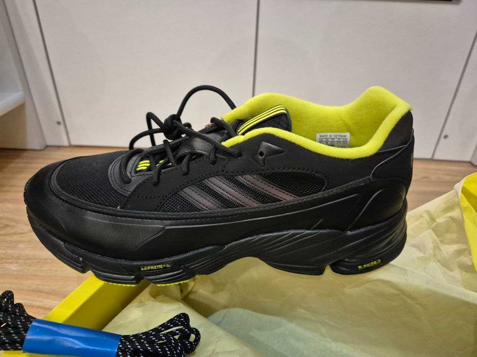 Оригінальні кросівки HÖR x Adidas Exomniac Cushion