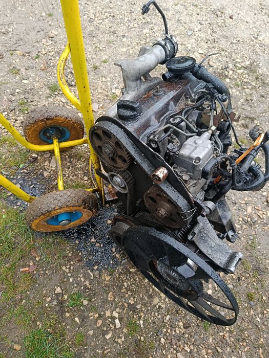 Silnik 1.9 TDI 90/110km uszkodzona uszczelka pod głowicą