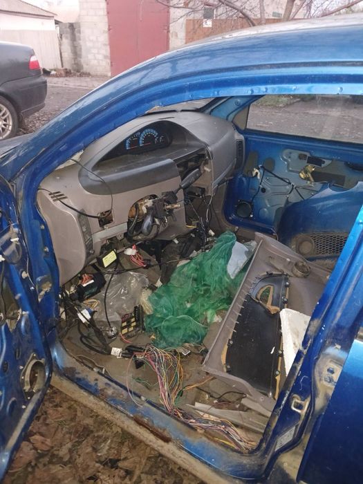 Chery QQ запчасти по цене металлолома.