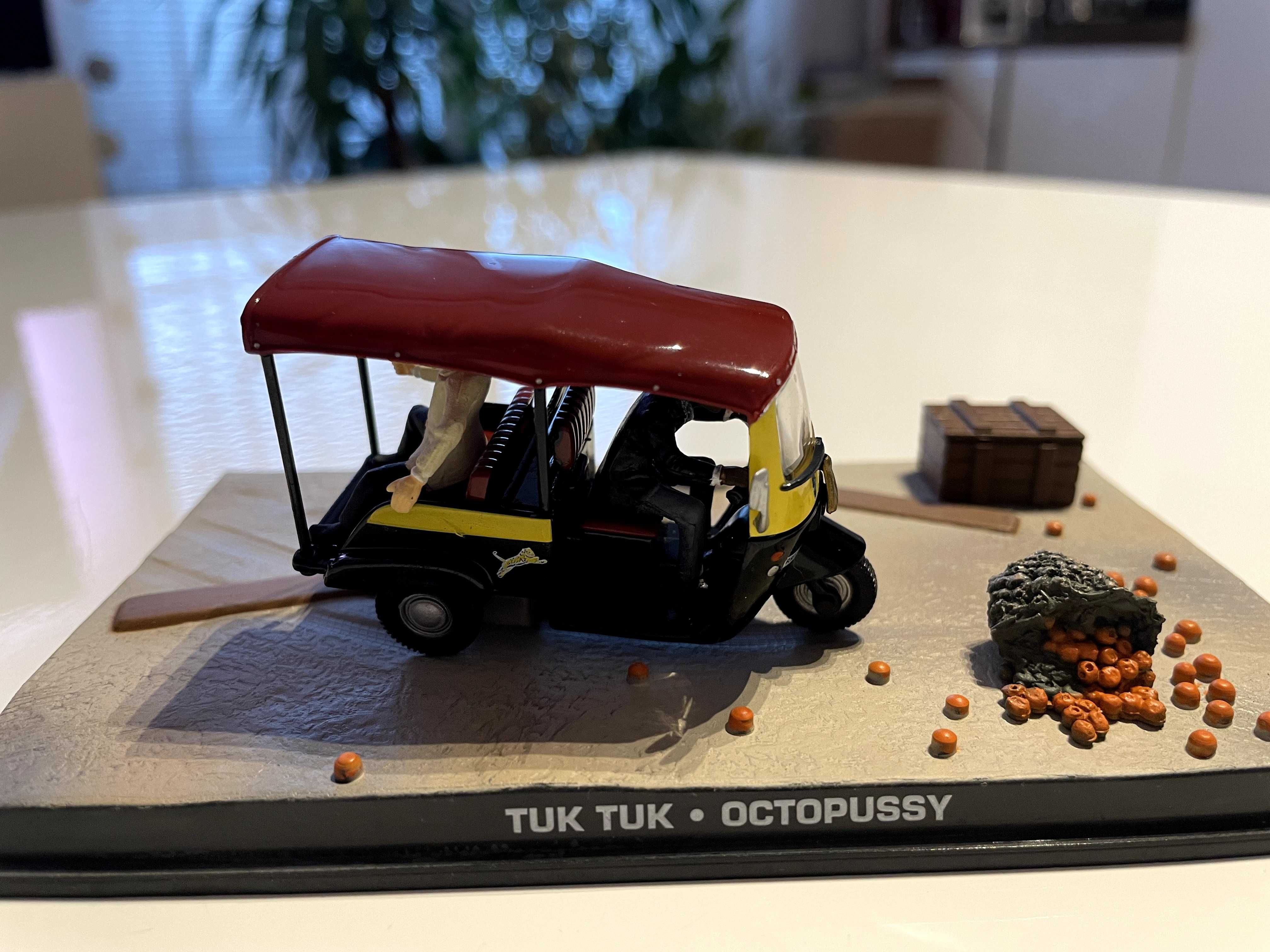 Tuk Tuk / James Bond 007 / model 1:43 "Octopussy"