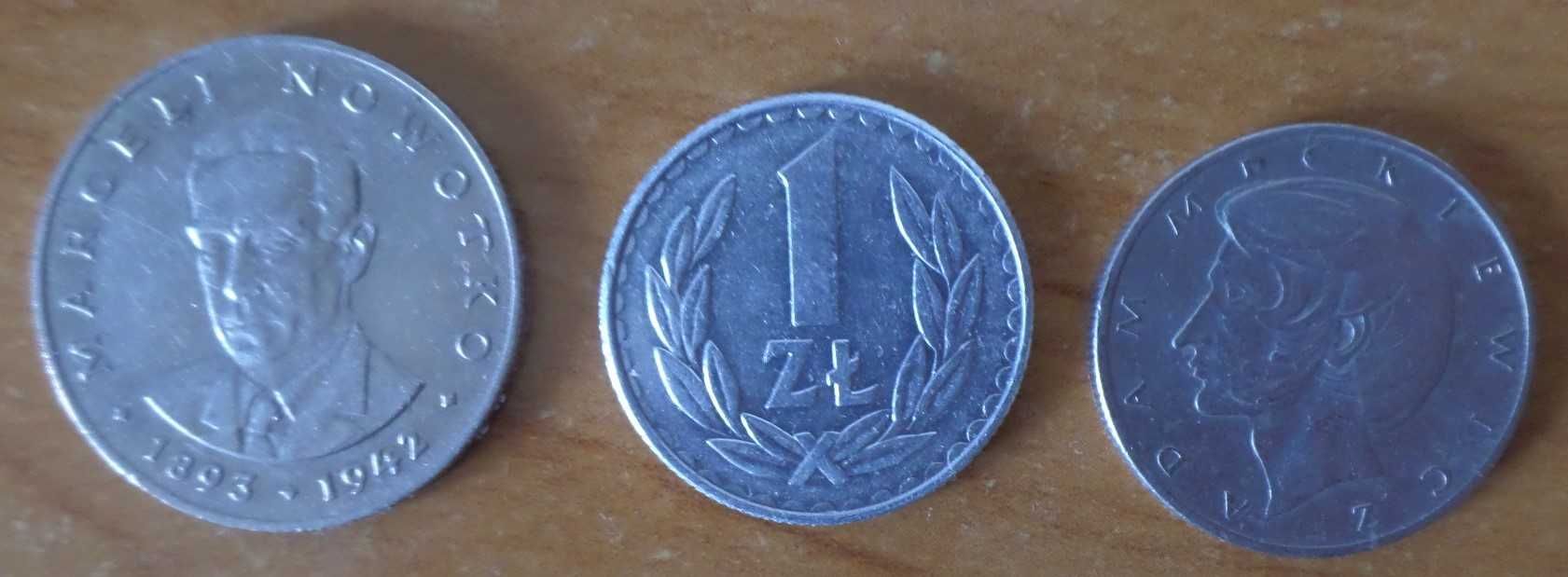 Sześć starych monet.