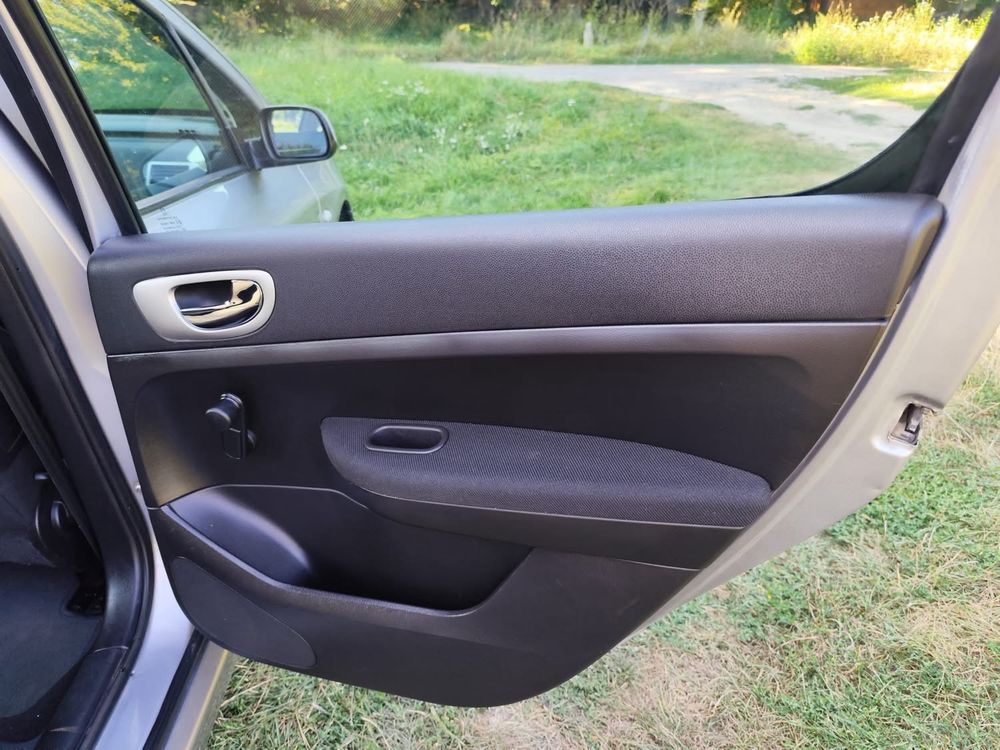 PEUGEOT.307. 2005 рік