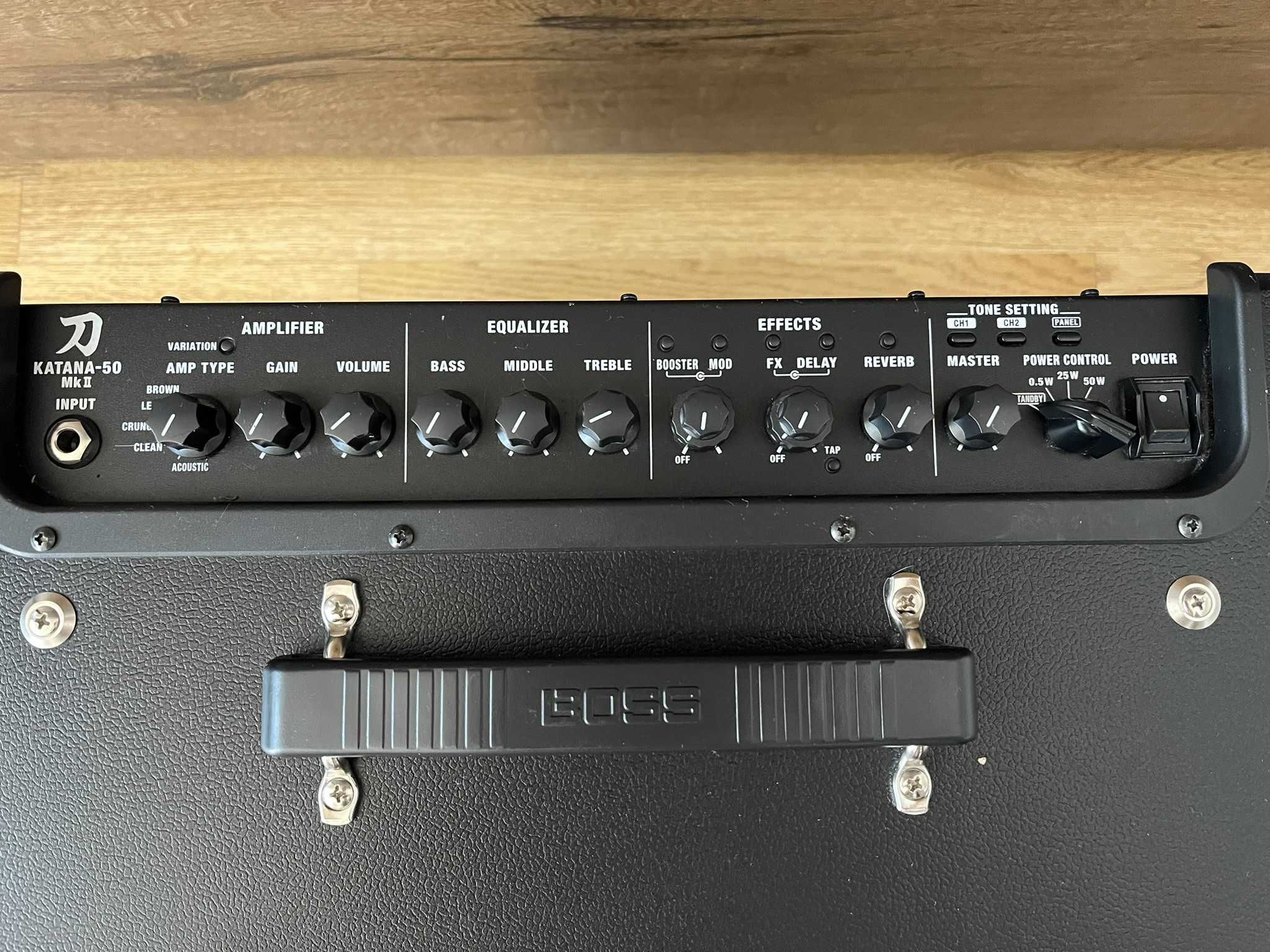 Wzmacniacz gitarowy Boss Katana 50W MKII + footswitch