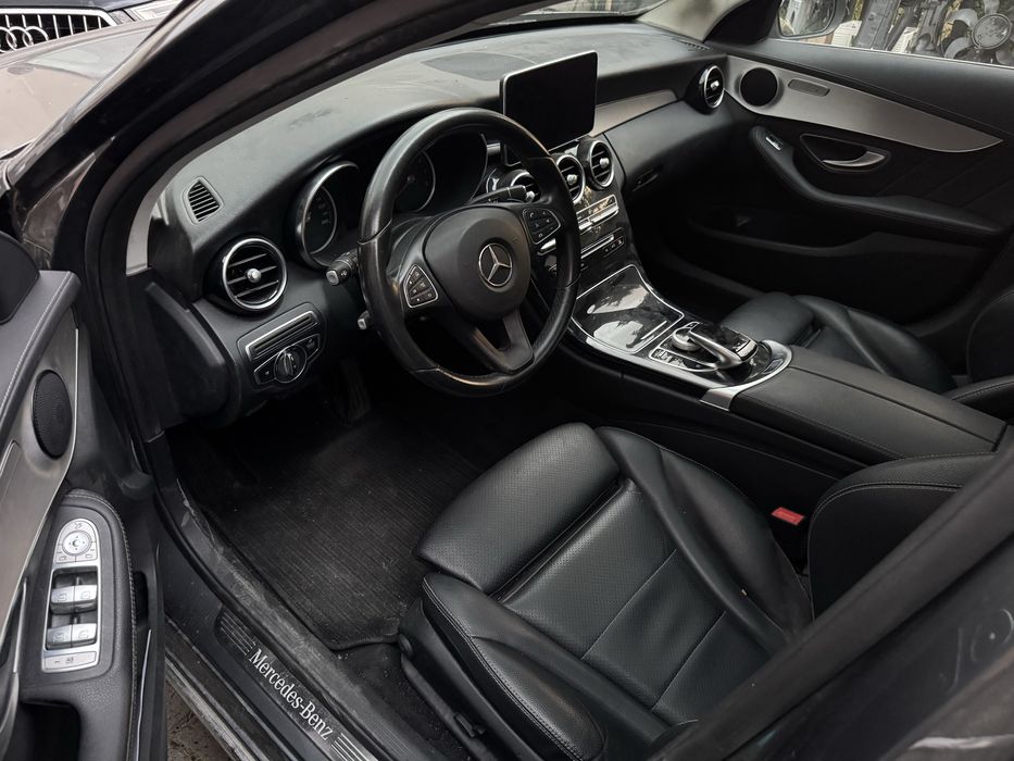 C200 4 matic panorama AMG 77 tys km Okazja 2018r