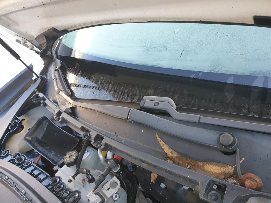 Haste / braço de escova limpa vidros frente direita TESLA Model 3 (5YJ