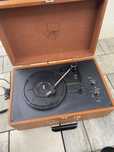 Gramofon w walizce