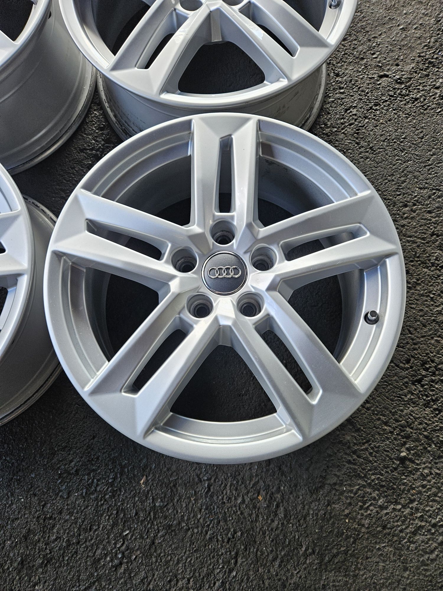 Alufelgi Felgi Audi S-Line 17 Cali 5x112 7J17 ET42