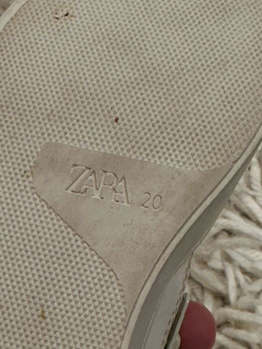 Сандали Biomecanics / zara  20 р.