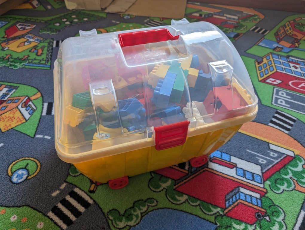 Klocki duże plastikowe 115 elementów w pojemniku na kółkach