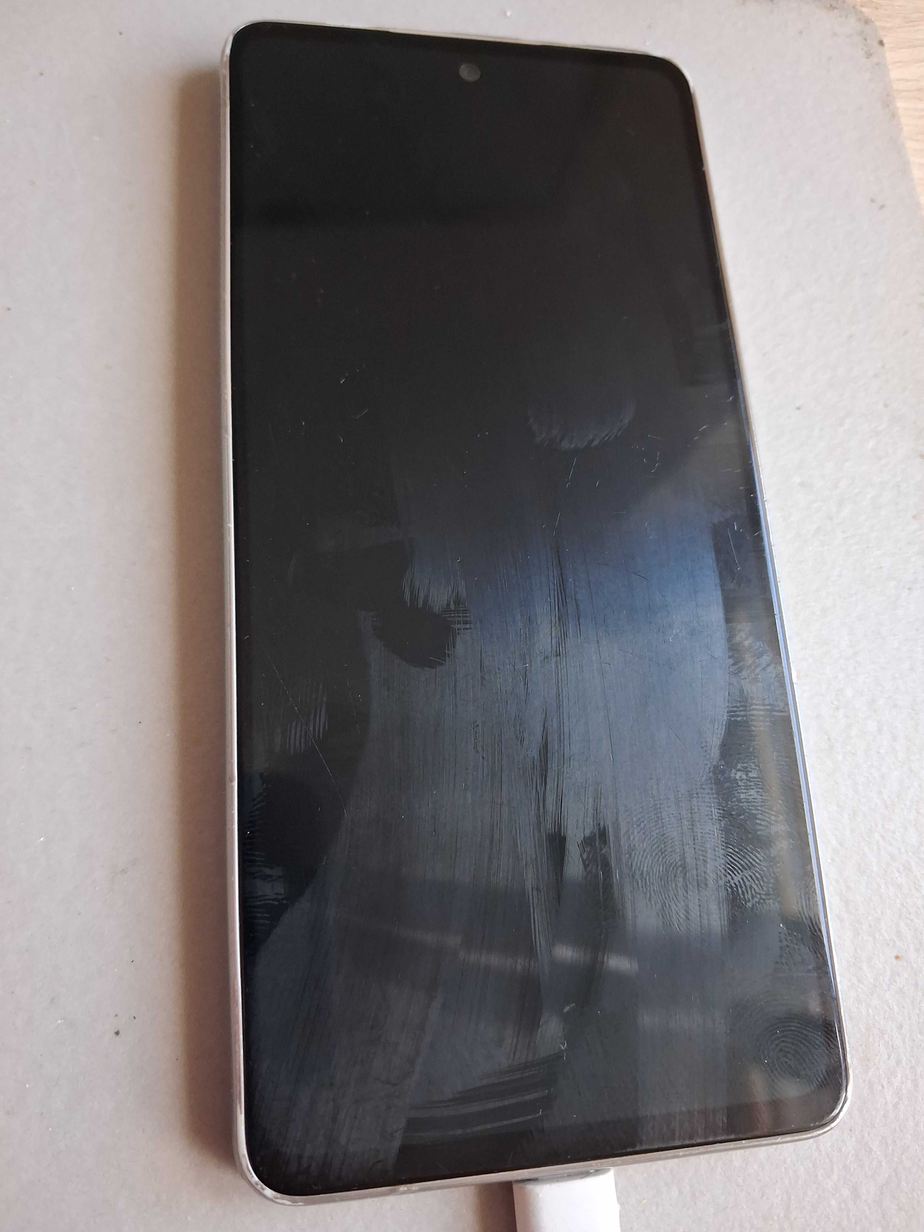 Telefon Samsung Galaxy A53 5g 6/128 GB Uszkodzony SM-A536