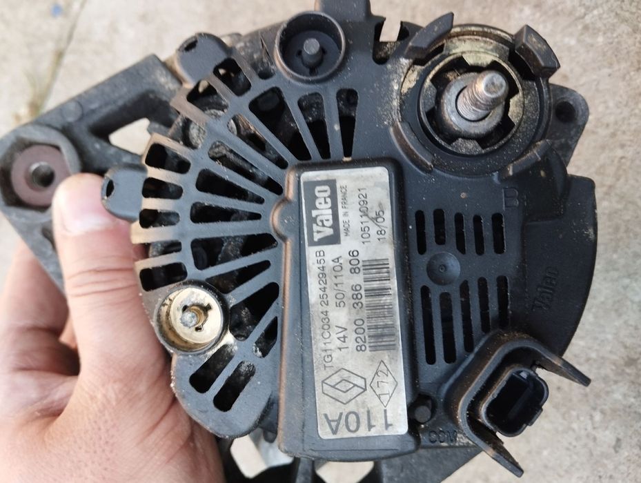 Генератор Renault Megan 2 / scenic 1.5 k9k 2