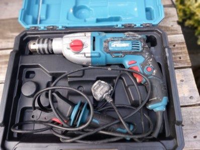 Wiertarka udarowa 2-BIEGOWA 800 W