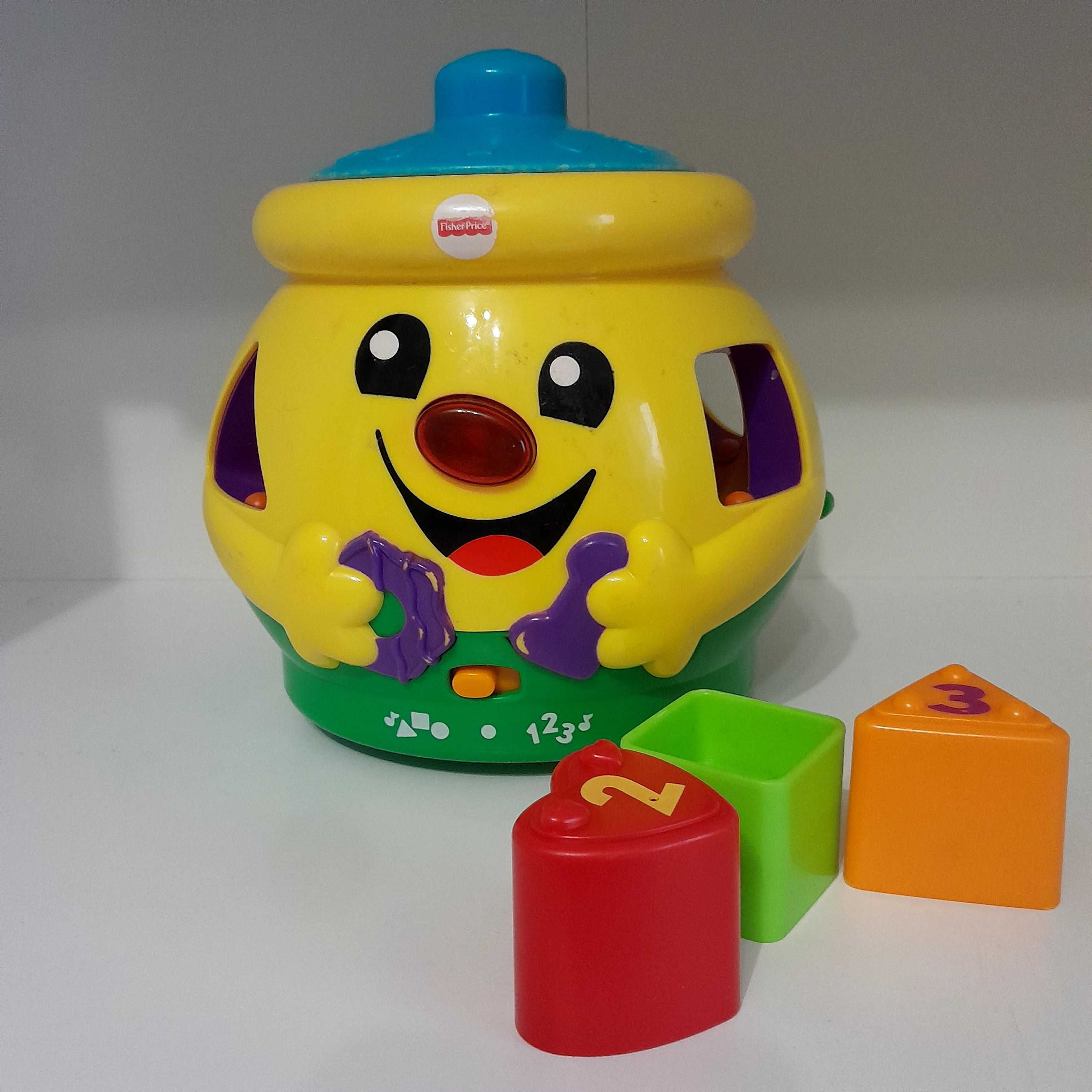 Garnuszek Fisher Price interaktywna