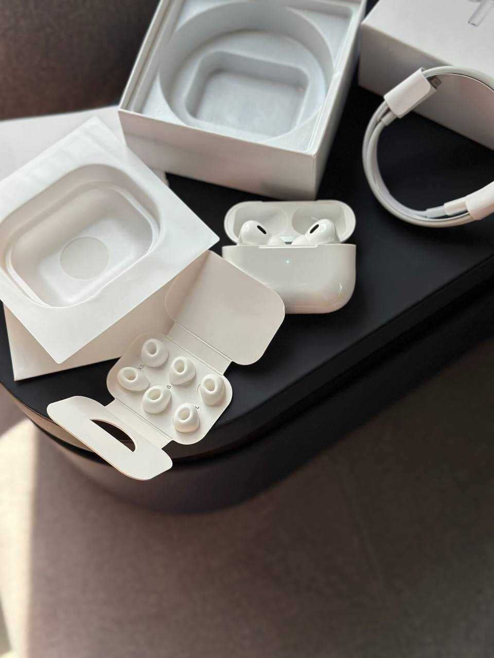 AirPods Pro 2 Без Лого з Чіпом Jerry — Комфортна Посадка Глибокий Звук