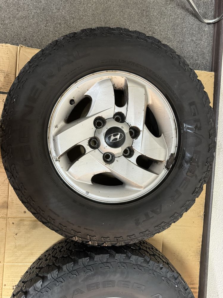 Комплект оригинальных дисков с резиной Hyundai Terracan 255/65R16