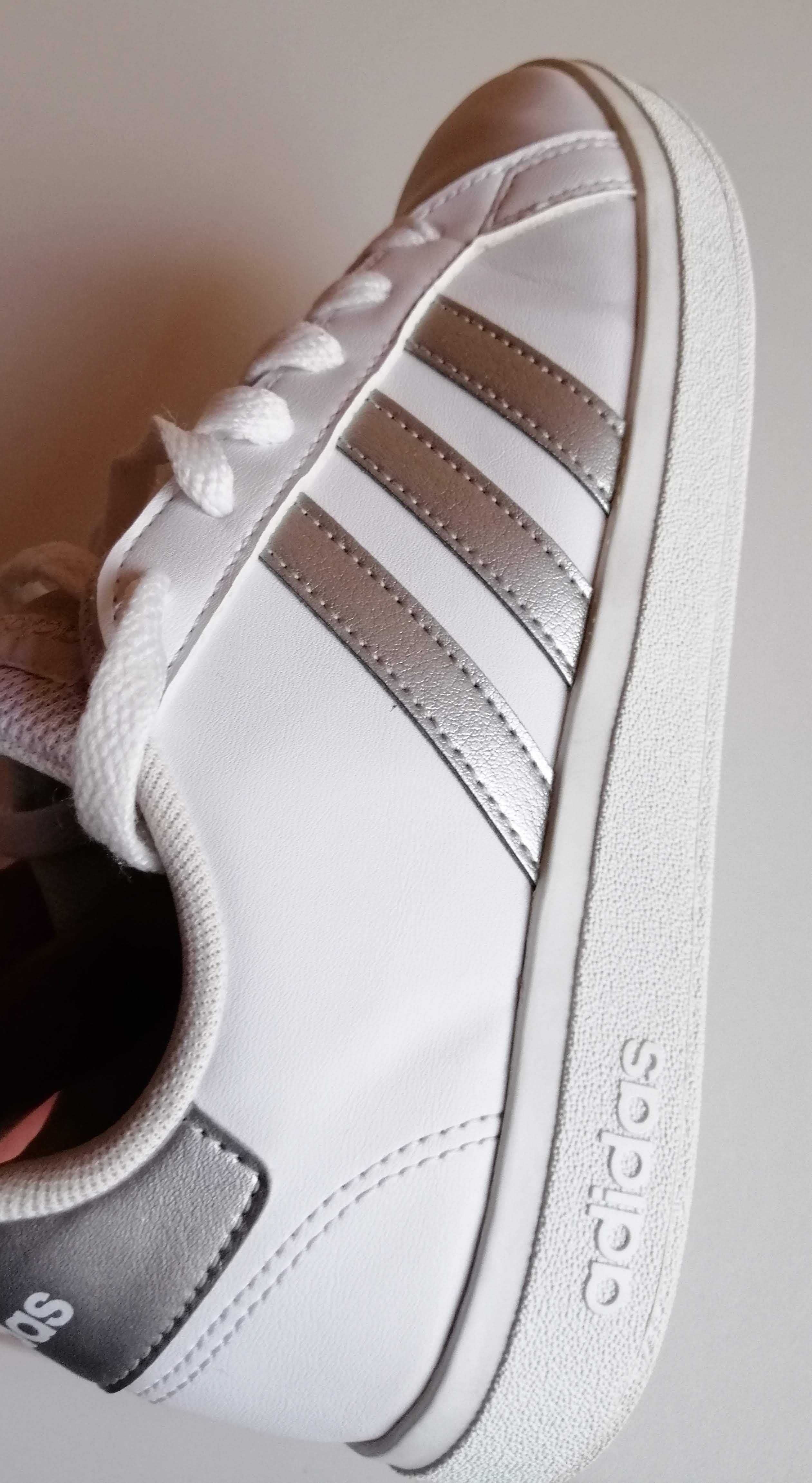 Sapatilhas Adidas senhora Tamanho 36,5