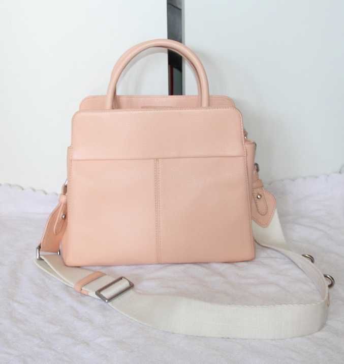 guess luxe torebka torba skora naturalna skorzana kuferek pudrowy roz