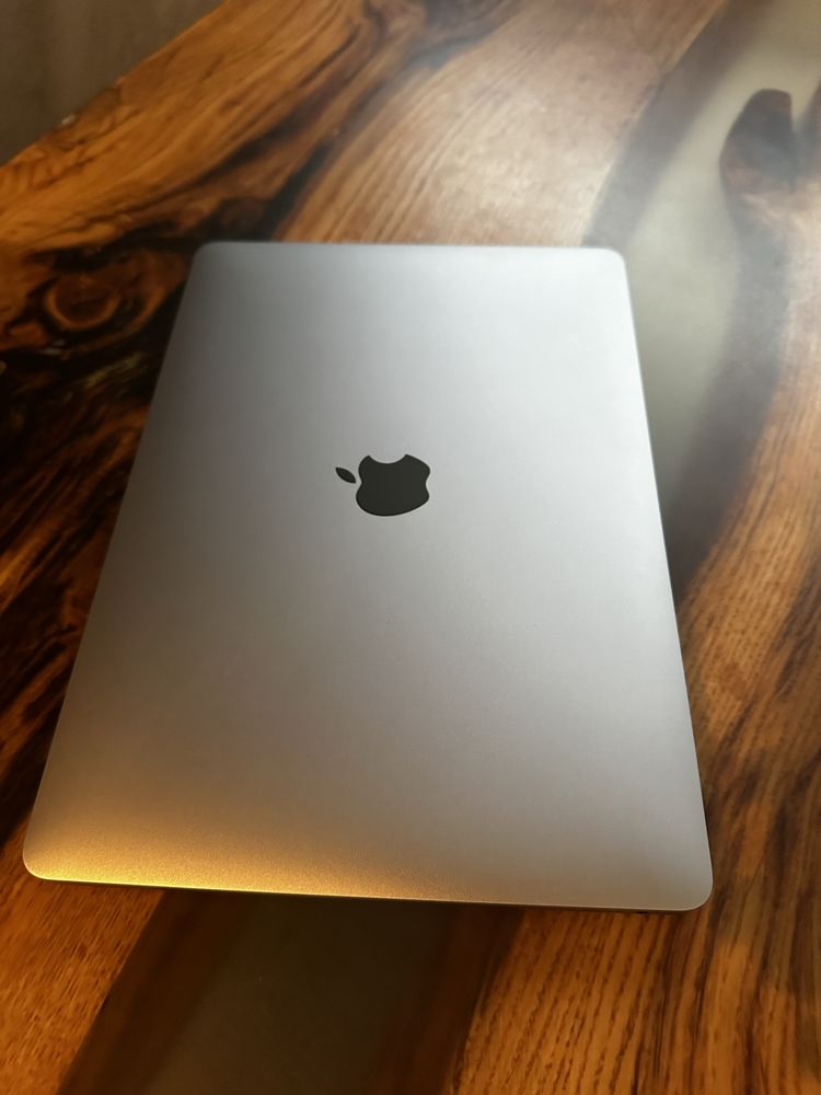 MacBook Pro m1 8/256